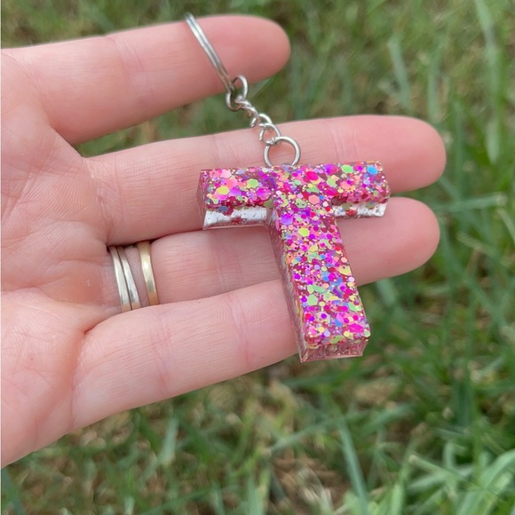 Confetti Cannon Pink Letter T Initial Keychain Handmade With Resin - Picture 6 of 7